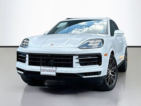 Certified 2026 Porsche Cayenne AWD/4WD image 1