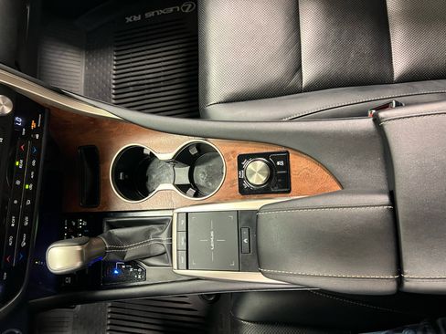 Used 2022 Lexus RX 350L FWD w/ Premium Package image 28