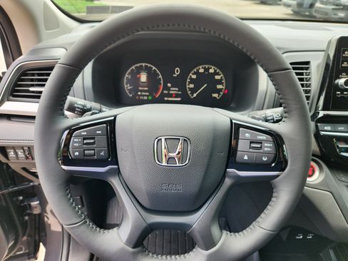 New 2026 Honda Odyssey EX-L image 9