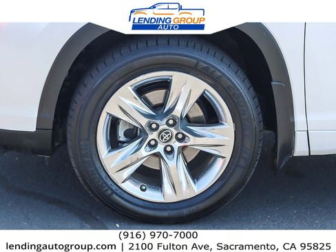 Used 2019 Toyota Highlander Limited image 9