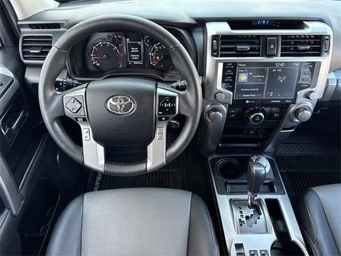 Used 2020 Toyota 4Runner SR5 Premium image 12