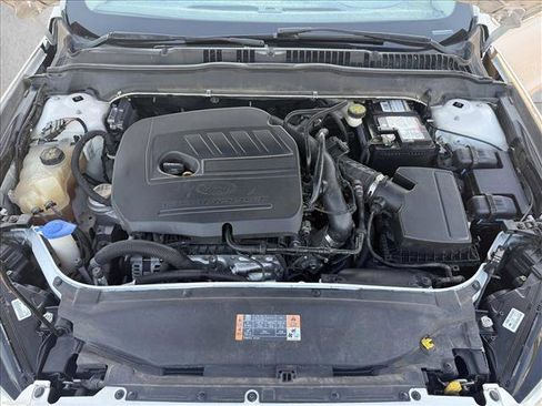 Used 2016 Ford Fusion SE image 22