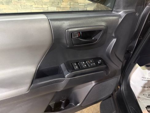 Used 2023 Toyota Tacoma SR AWD/4WD image 12