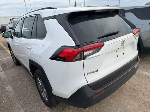 Used 2025 Toyota RAV4 XLE FWD image 4