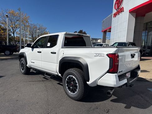 New 2025 Toyota Tacoma TRD Off-Road image 3