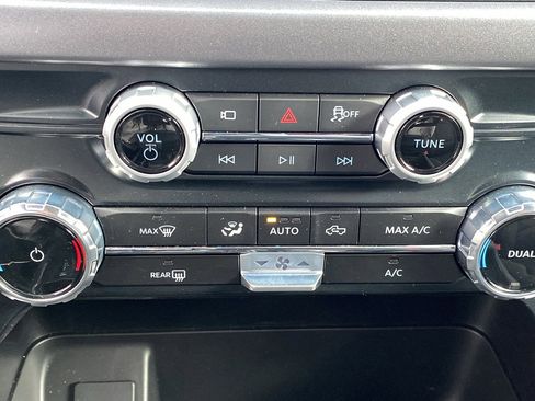 Used 2025 Ford F150 XLT w/ Equipment Group 301A Standard image 15