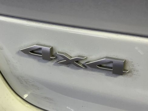 New 2025 Jeep Grand Cherokee Laredo image 7