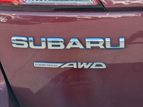 Used 2013 Subaru Outback 2.5i Limited AWD/4WD image 12