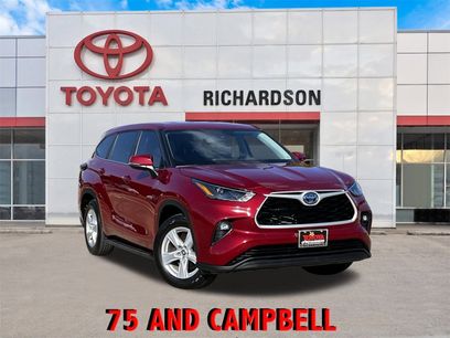 Used 2024 Toyota Highlander LE