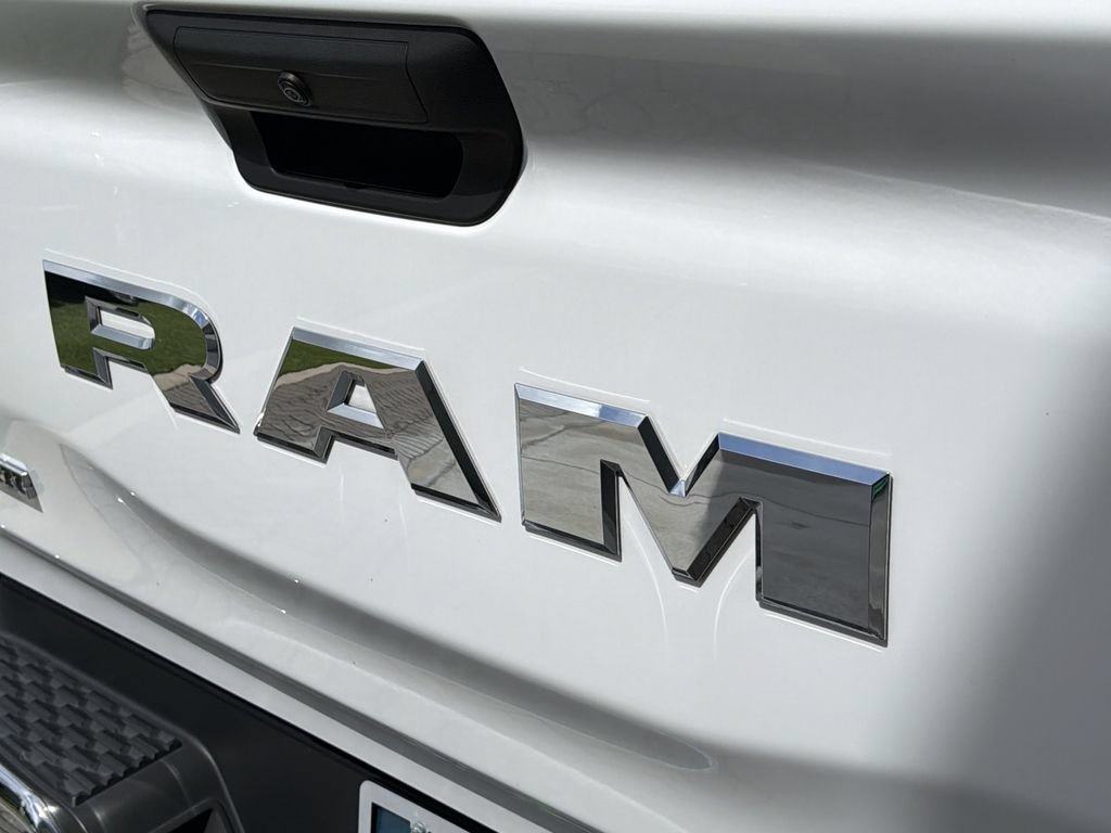 Used 2025 RAM 1500 Big Horn AWD/4WD image 14