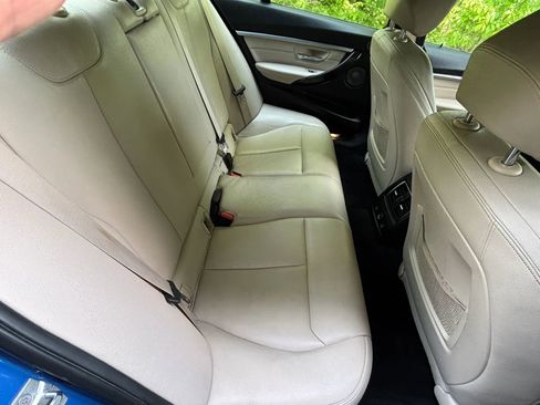 Used 2017 BMW 330i xDrive Sedan AWD/4WD image 24
