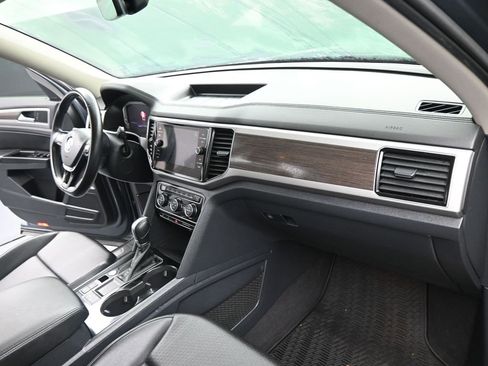 Used 2019 Volkswagen Atlas SEL image 19