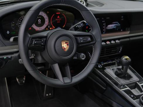 Used 2026 Porsche 911 GT3 RWD image 38
