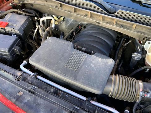 Used 2021 Chevrolet Tahoe Z71 w/ Z71 Signature Package image 34