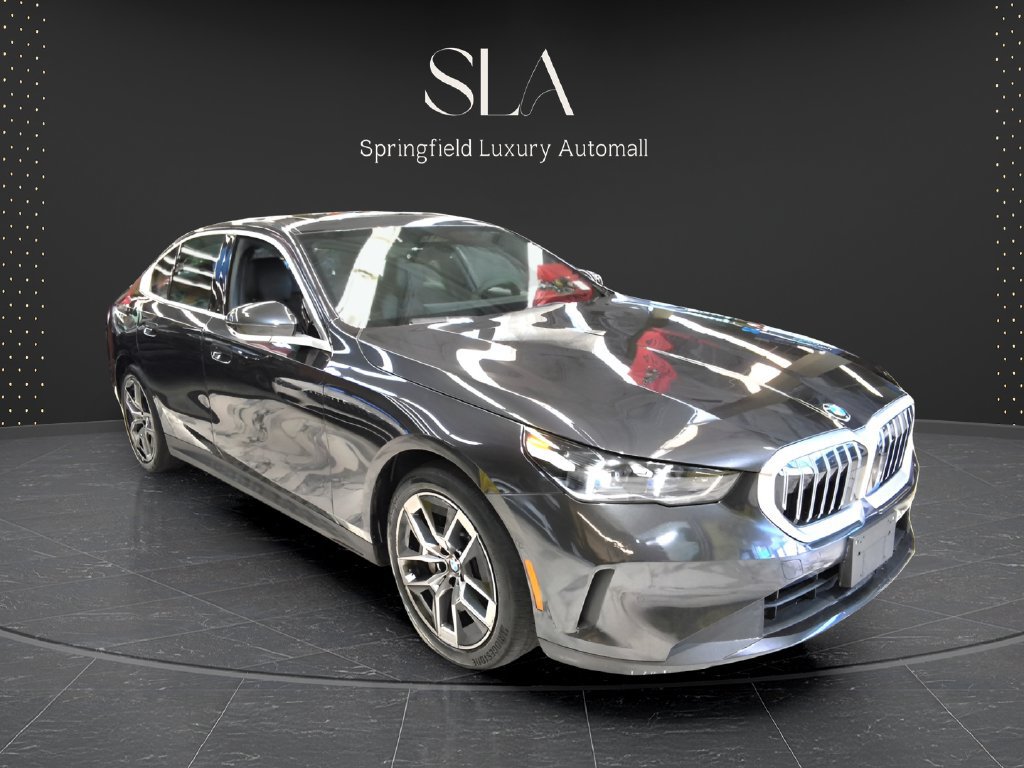 Used 2026 BMW 530i xDrive w/ Premium Package AWD/4WD image 1