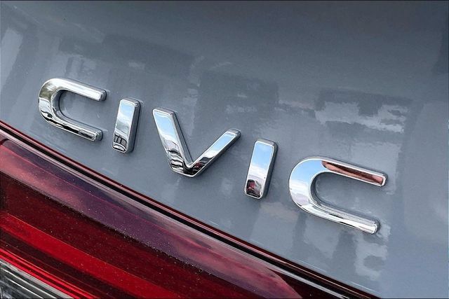 Used 2025 Honda Civic Sport image 31