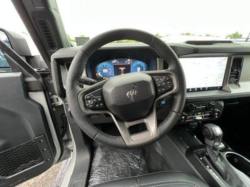 New 2026 Ford Bronco Outer Banks AWD/4WD image 24