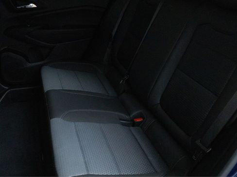 Used 2024 Chevrolet Trax LT FWD image 24