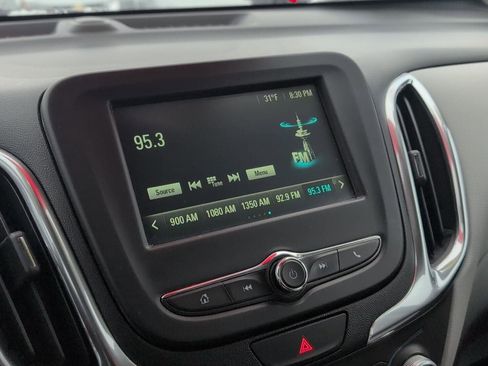 Used 2018 Chevrolet Equinox LS image 18