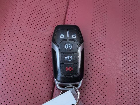 Used 2017 Ford Mustang GT Premium image 28