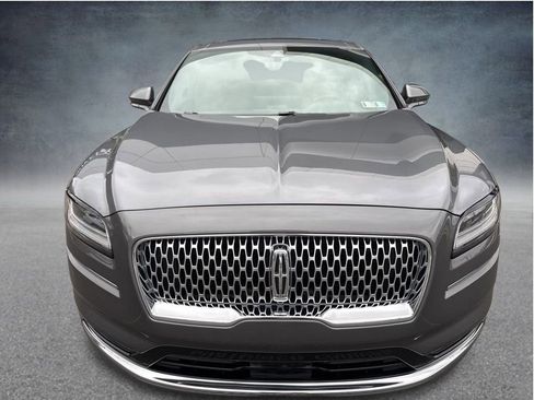 Used 2023 Lincoln Nautilus Reserve image 8