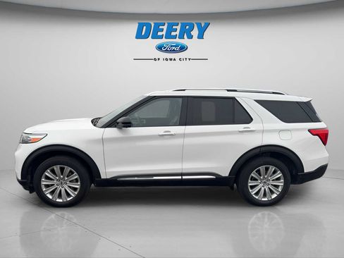 Used 2022 Ford Explorer Limited w/ Equipment Group 301A image 2