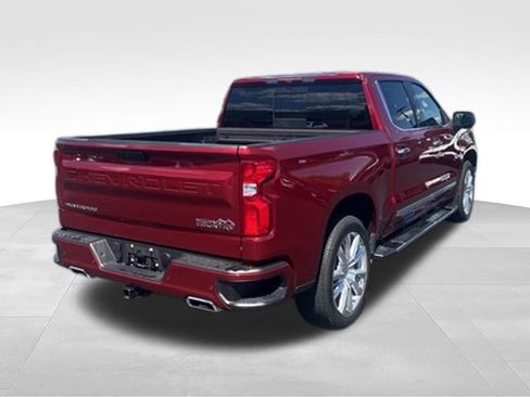 Certified 2025 Chevrolet Silverado 1500 High Country AWD/4WD image 4