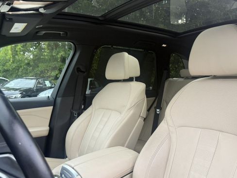 Used 2020 BMW X5 xDrive40i w/ Executive Package AWD/4WD image 13