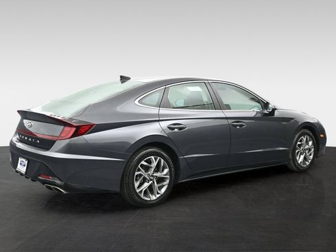 Certified 2023 Hyundai Sonata SEL w/ Preferred Accessory Package FWD image 7