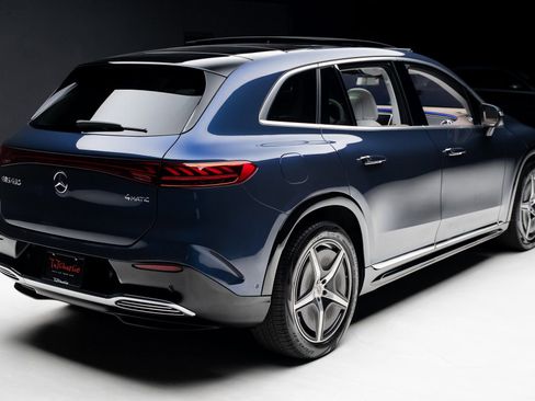 Used 2023 Mercedes-Benz EQS 450+ 4MATIC SUV w/ AMG Line Exterior Package image 33