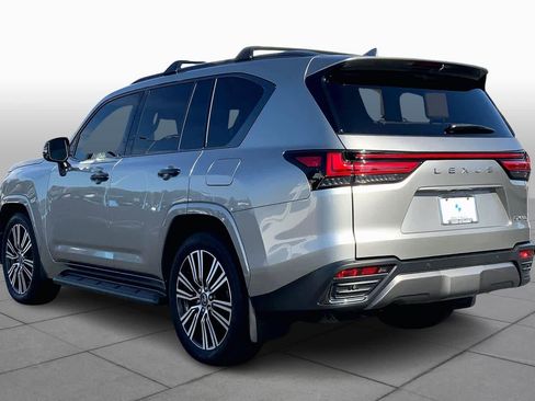 Used 2024 Lexus LX 600 4WD w/ Luxury Package image 11