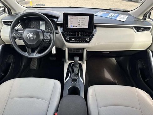 Certified 2024 Toyota Corolla Cross L image 21