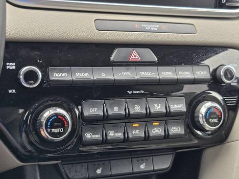 Used 2022 Kia Sportage EX FWD image 18