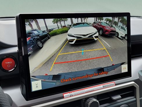 Certified 2025 Toyota Tacoma TRD Off-Road image 25