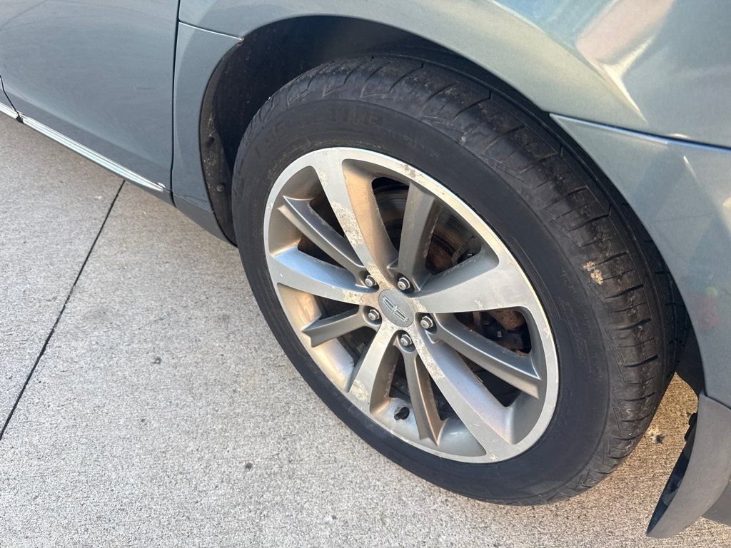 Used 2010 Lincoln MKS AWD image 20