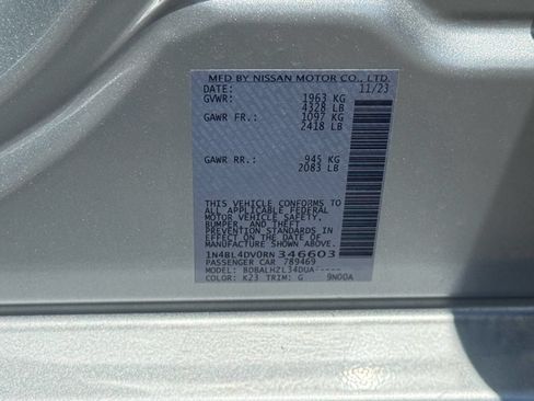 Used 2024 Nissan Altima 2.5 SV FWD image 33