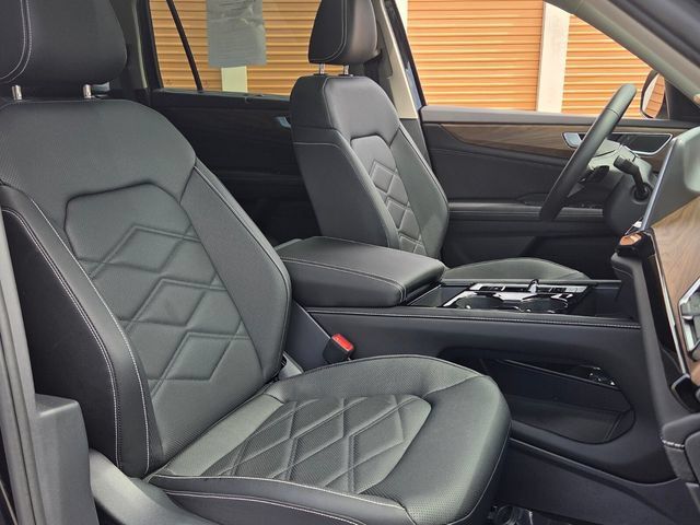 Used 2026 Volkswagen Atlas SE FWD image 18