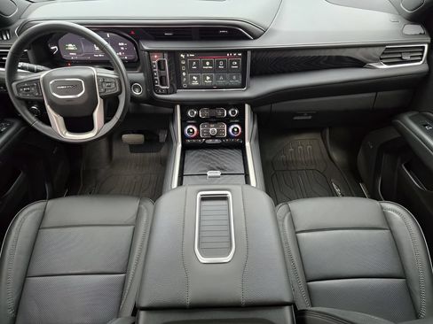 Used 2024 GMC Yukon Denali w/ LPO, Floor Liner Package AWD/4WD image 23