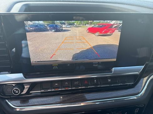 Used 2024 Chevrolet Silverado 1500 LT image 17