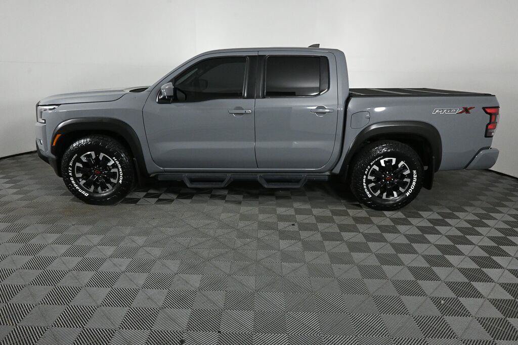 Used 2022 Nissan Frontier Pro-X RWD image 3