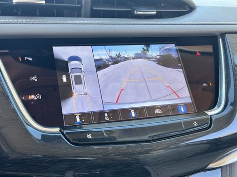 Used 2023 Cadillac XT6 Premium Luxury w/ Technology Package FWD image 30