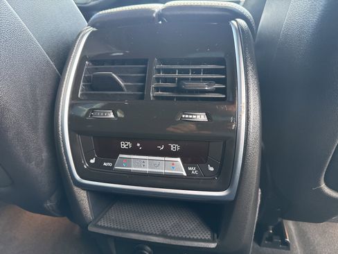 Used 2024 BMW X5 xDrive40i w/ Premium Package image 17