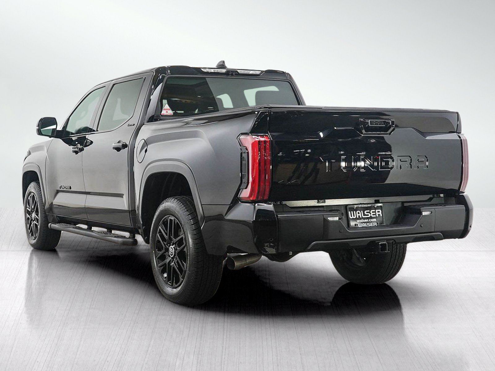Used 2024 Toyota Tundra Limited AWD/4WD image 3