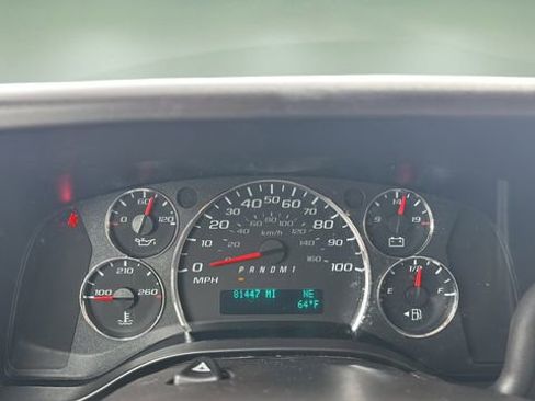 Used 2023 GMC Savana 2500 w/ Driver Convenience Package image 15