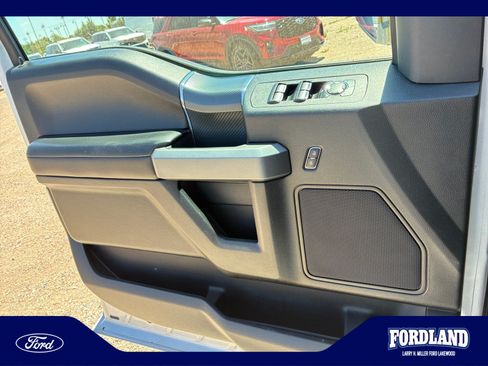 Used 2018 Ford F150 XLT w/ Equipment Group 302A Luxury AWD/4WD image 13