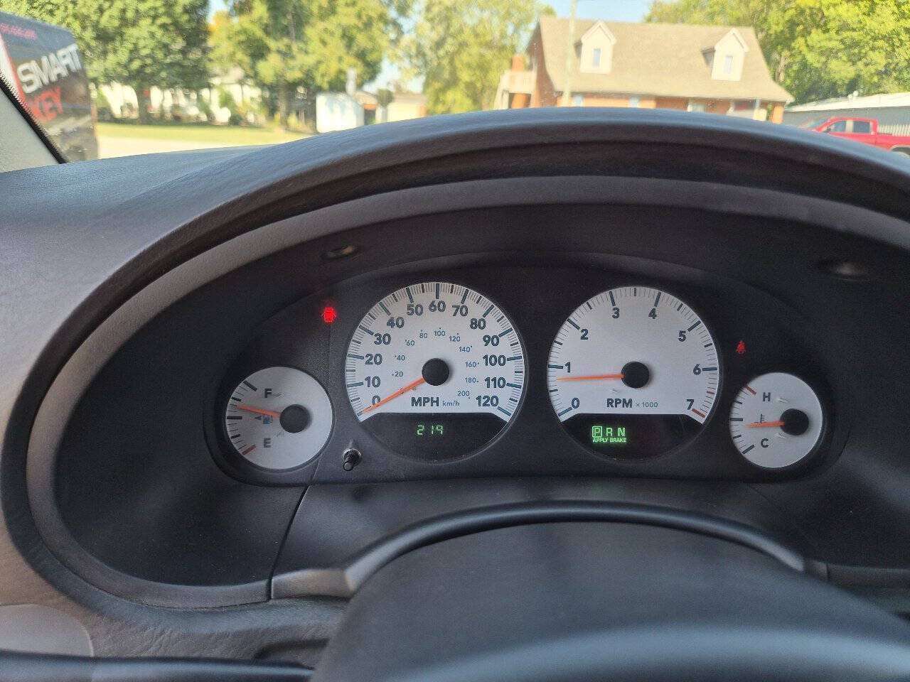 Used 2007 Dodge Caravan SXT w/ Popular Equipment Group I FWD image 15