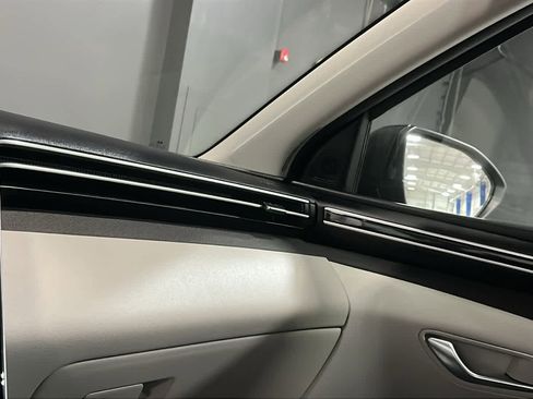 Used 2023 Hyundai Tucson SEL w/ Convenience Package AWD/4WD image 18
