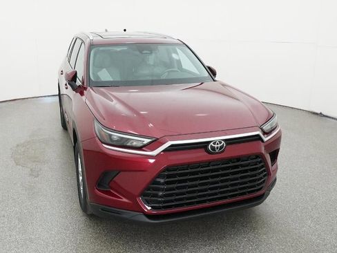 New 2026 Toyota Grand Highlander XLE image 14