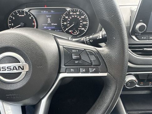 Used 2021 Nissan Altima 2.5 SV FWD image 15