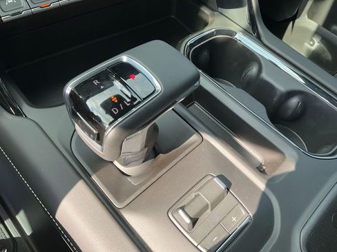 New 2026 GMC Sierra 1500 AT4X w/ LPO, Black Badging Package image 31